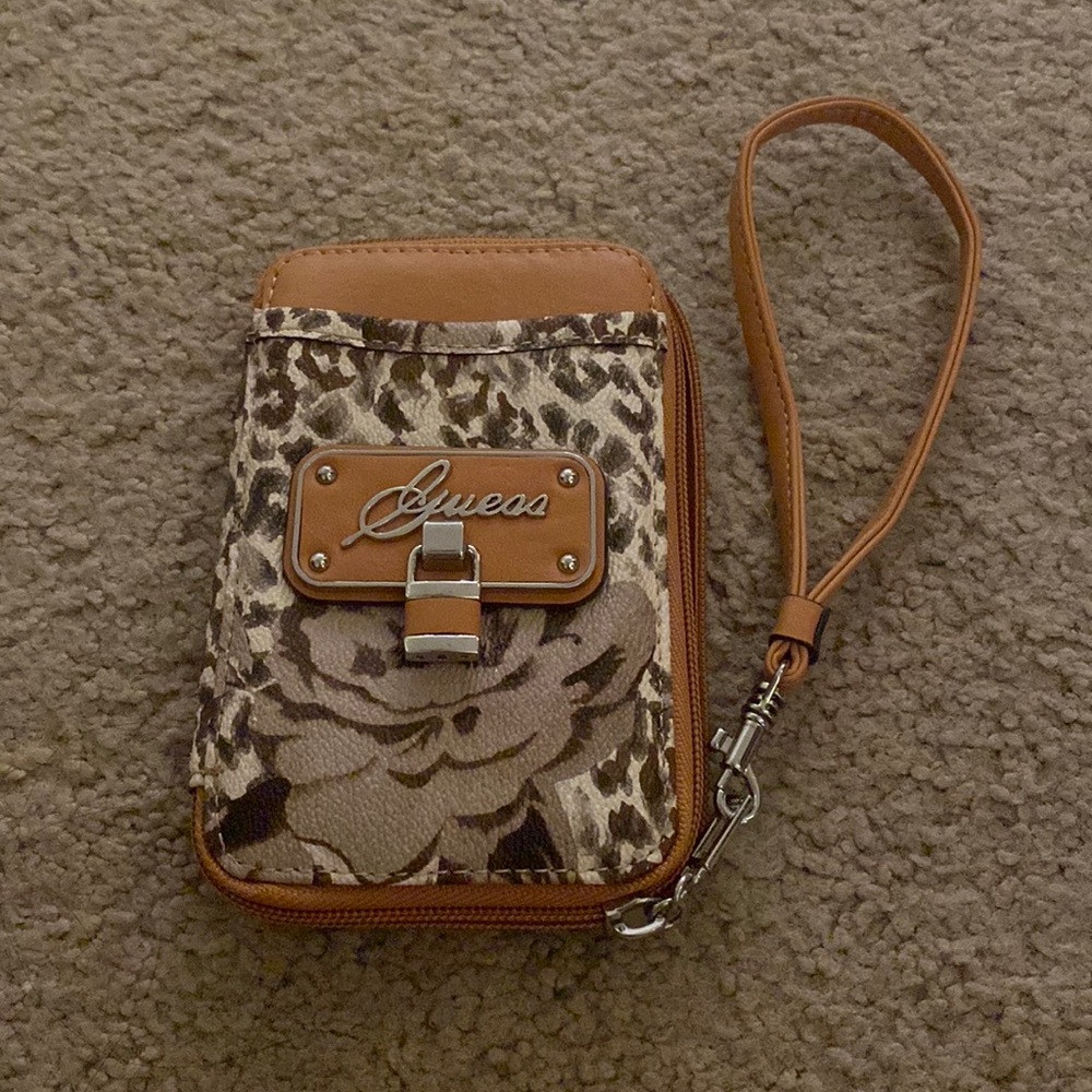 GUESS WALLET